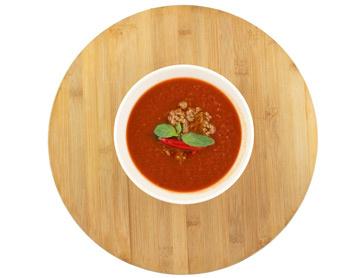 Суп-пюре из томатов с говядиной и чили